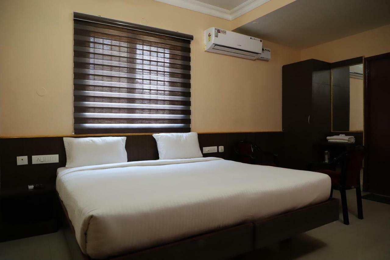 Hotel Namaskar Kumbakonam Buitenkant foto